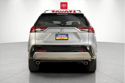 2025 Toyota RAV4 Hybrid SE