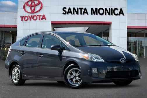 2010 Toyota Prius II