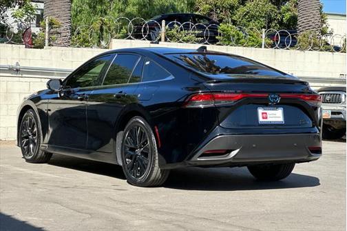 2022 Toyota Mirai Base