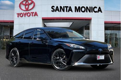 2022 Toyota Mirai Base