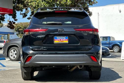 2023 Toyota Highlander Limited