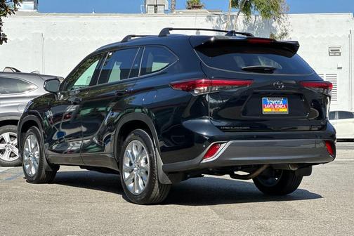 2023 Toyota Highlander Limited