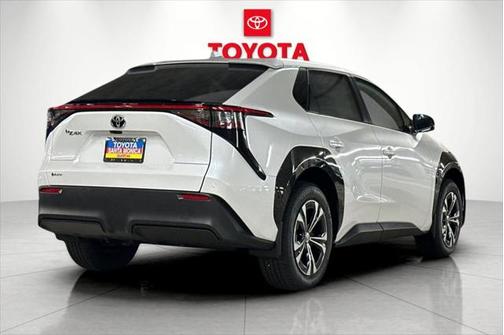 2025 Toyota bZ4X XLE