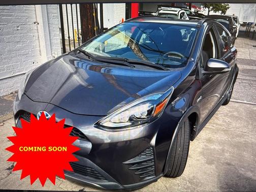 2018 Toyota Prius c Three