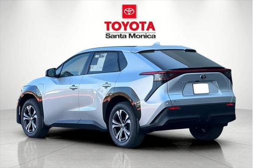 2025 Toyota bZ4X XLE