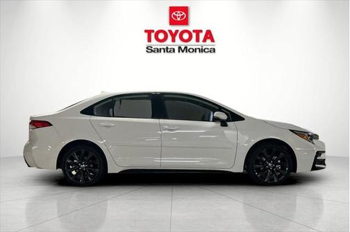 2025 Toyota Corolla Hybrid SE