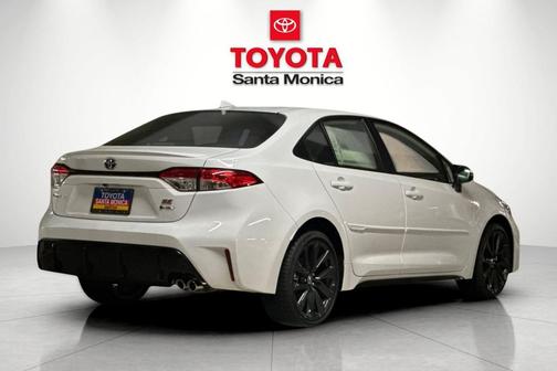 2025 Toyota Corolla Hybrid SE
