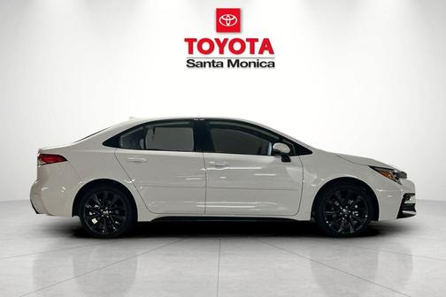 2025 Toyota Corolla Hybrid SE