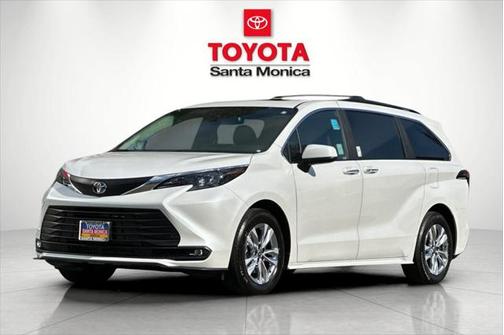 2025 Toyota Sienna XLE 7 Passenger