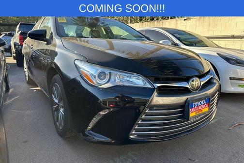 Midnight Black Metallic 2016 Toyota Camry XLE