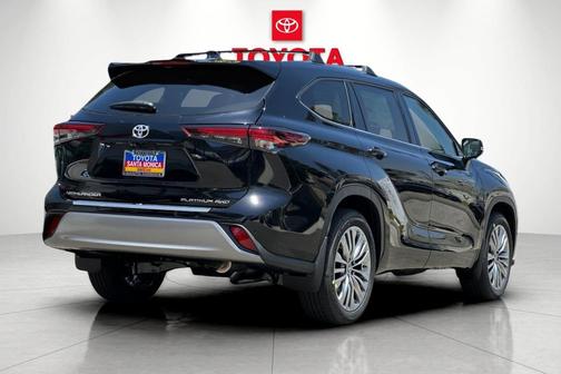 2025 Toyota Highlander Platinum