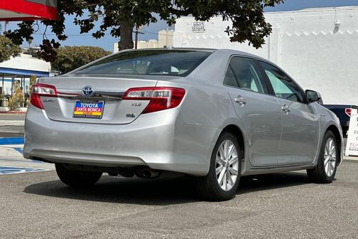 2012 Toyota Camry Hybrid XLE