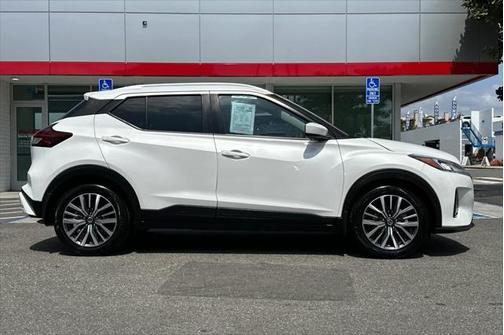 2021 Nissan Kicks SV
