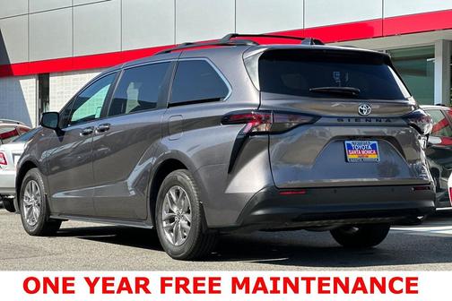 2023 Toyota Sienna XLE