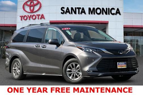2023 Toyota Sienna XLE