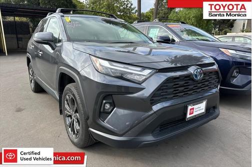 2022 Toyota RAV4 Hybrid XLE Premium