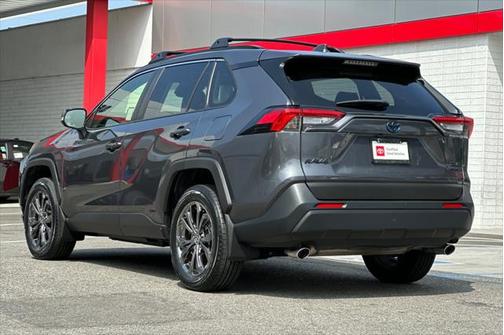 2022 Toyota RAV4 Hybrid XLE Premium