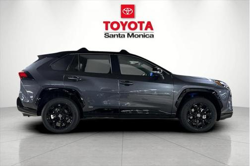 2025 Toyota RAV4 Hybrid SE
