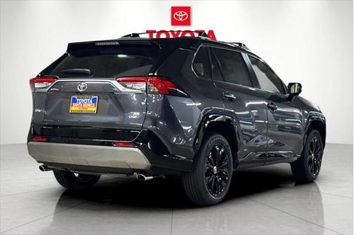 2025 Toyota RAV4 Hybrid SE