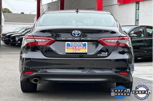 2021 Toyota Camry Hybrid XLE
