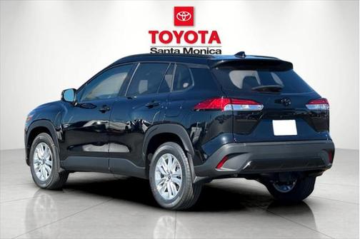 2025 Toyota Corolla Cross LE