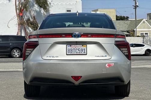 2017 Toyota Mirai Base