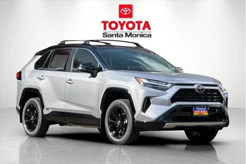 2025 Toyota RAV4 Hybrid SE