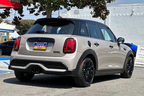2022 MINI Hardtop Cooper S