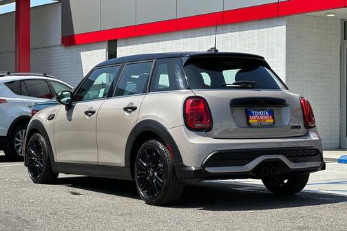 2022 MINI Hardtop Cooper S