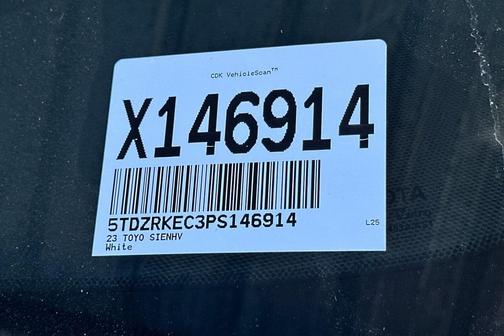 2023 Toyota Sienna Limited