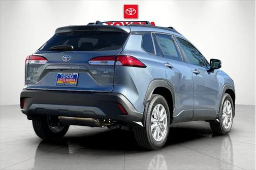 2025 Toyota Corolla Cross LE