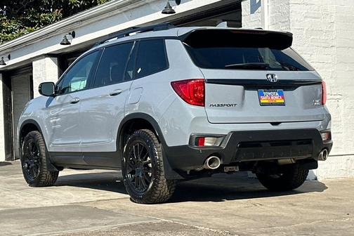 2023 Honda Passport AWD Elite
