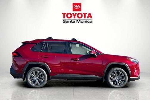 2025 Toyota RAV4 Hybrid XLE Premium