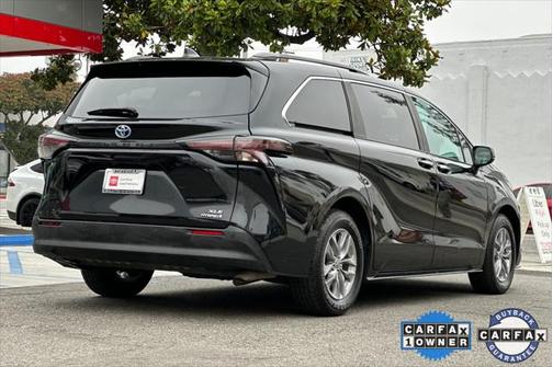 2023 Toyota Sienna XLE