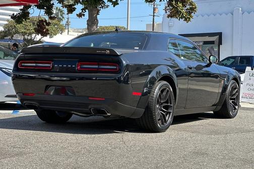 2022 Dodge Challenger R/T Scat Pack Widebody