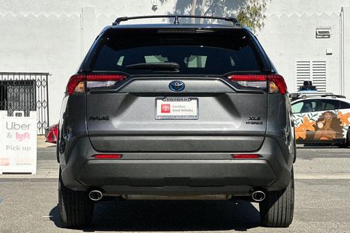 2023 Toyota RAV4 Hybrid XLE