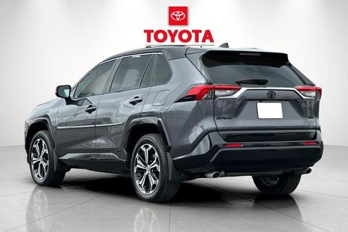2025 Toyota RAV4 Hybrid SE