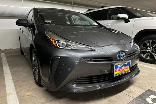 2021 Toyota Prius XLE