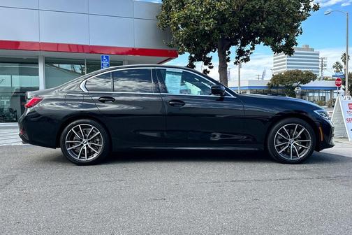 2021 BMW 330 330i