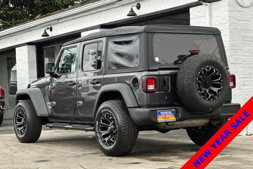 2018 Jeep Wrangler Unlimited Sport