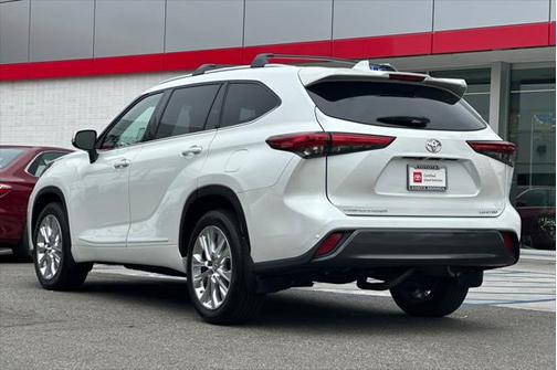 2022 Toyota Highlander Limited