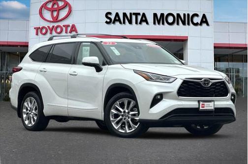 2022 Toyota Highlander Limited