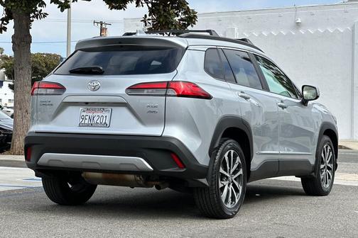 2023 Toyota Corolla Cross XLE