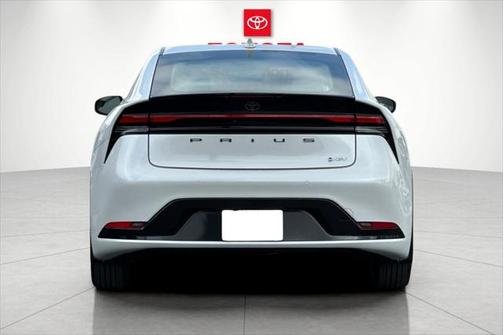 2025 Toyota Prius XLE