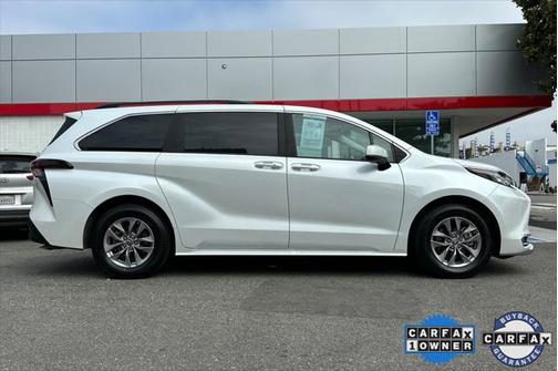 2023 Toyota Sienna XLE 7 Passenger