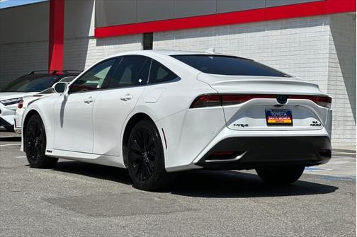 2022 Toyota Mirai Base