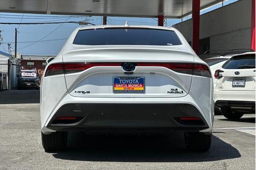 2022 Toyota Mirai Base