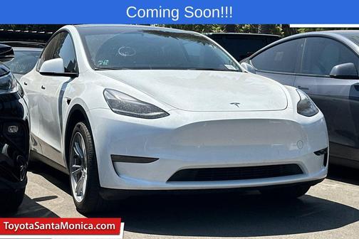 Pearl White Multi-Coat 2024 Tesla Model Y Long Range Dual Motor All-Wheel Drive