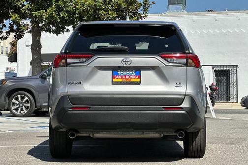 2023 Toyota RAV4 LE