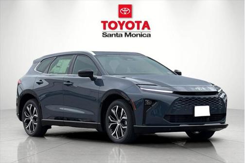 2025 Toyota Crown Signia XLE